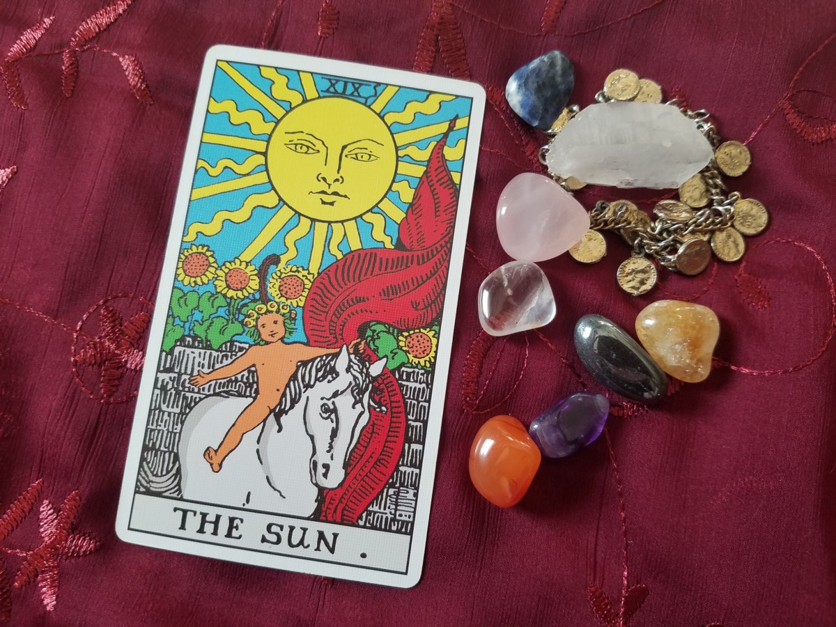 The sun tarot card